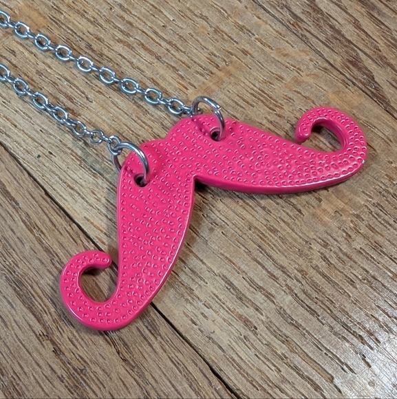 Pink Mustache Necklace โ Quirky Chic Statement Accessory ๐ - Picture 6 of 6